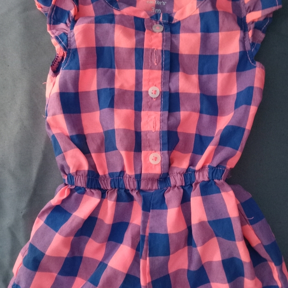 2 Carter's little girls rompers. - Picture 3 of 5